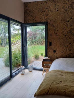 Chambre avec terrasse et salle de bain privative
